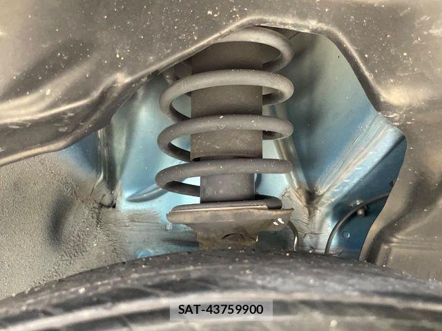 Mitsubishi MIRAGE 2014-01 8627799-19