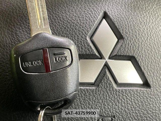 Mitsubishi MIRAGE 2014-01 8627799-4