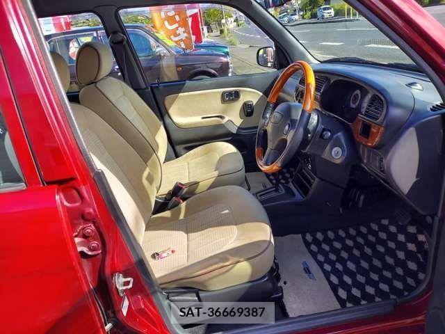 Daihatsu MIRAGINO 2000-01 1124318-19