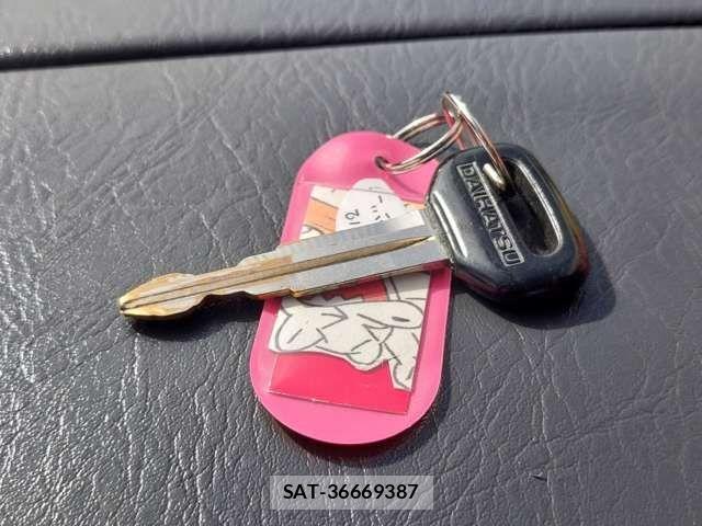 Daihatsu MIRAGINO 2000-01 1124318-29