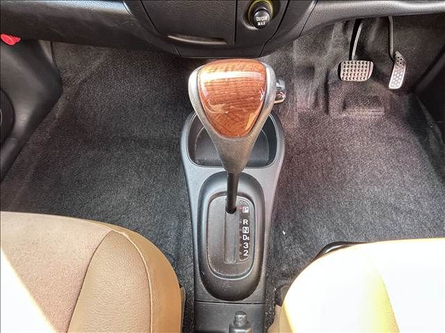 Daihatsu MIRAGINO 2008-09 1546927-15