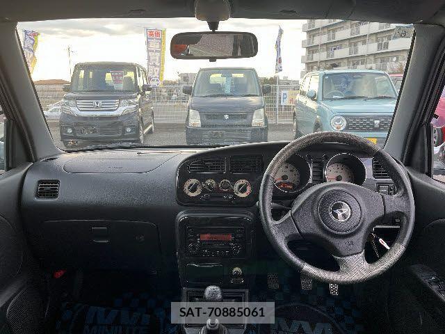 Daihatsu MIRAGINO 2003-01 2030838-1