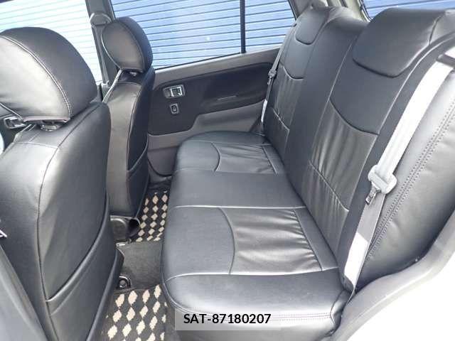 Daihatsu MIRAGINO 2002-01 3379930-9