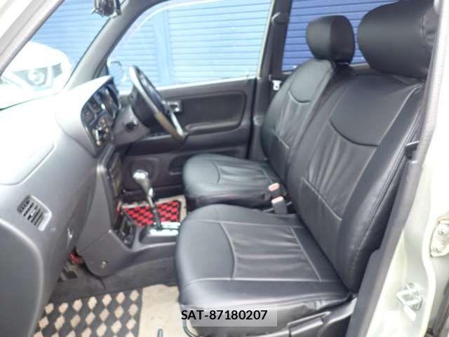 Daihatsu MIRAGINO 2002-01 3379930-8