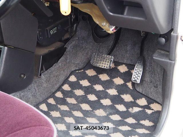 Daihatsu MIRAGINO 1999-01 3379947-22