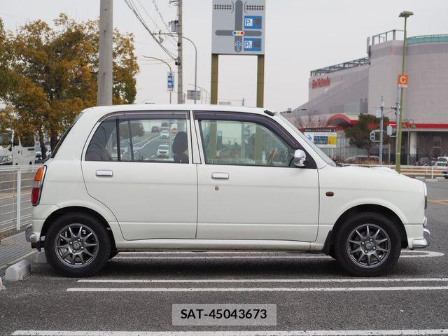 Daihatsu MIRAGINO 1999-01 3379947-5