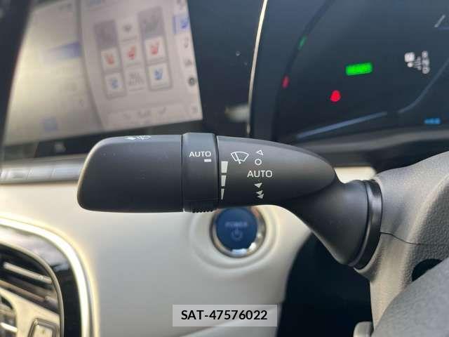 Toyota Mirai 2021-08 743780-16