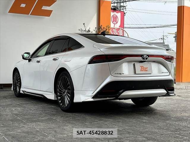 Toyota Mirai 2021-02 902407-12