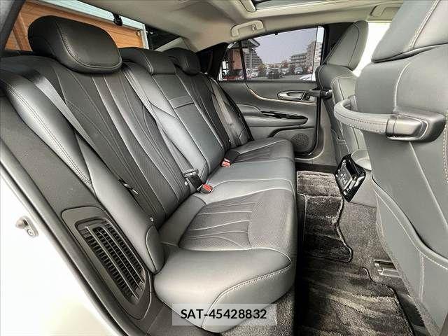 Toyota Mirai 2021-02 902407-17