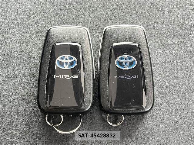 Toyota Mirai 2021-02 902407-24