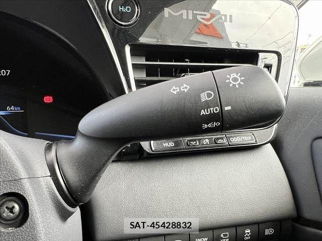 Toyota Mirai 2021-02 902407-29