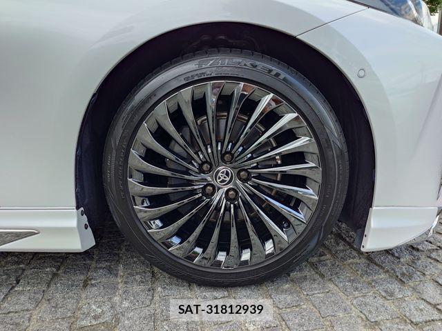 Toyota Mirai 2021-06 1155456-7