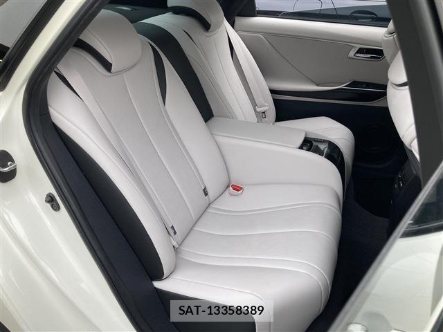 Toyota Mirai 2016-01 7222023-11