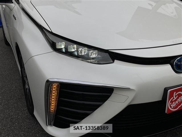 Toyota Mirai 2016-01 7222023-15