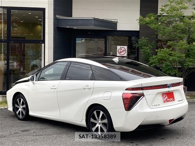 Toyota Mirai 2016-01 7222023-3