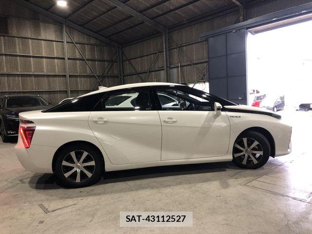 Toyota Mirai 2016-10 7271292-12