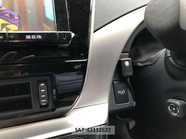 Toyota Mirai 2016-10 7271292-4