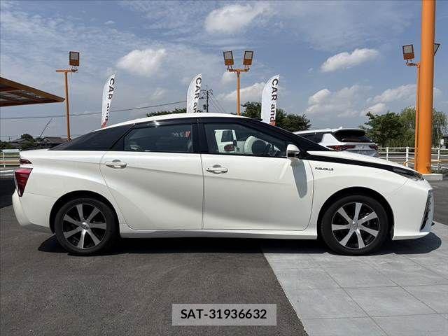 Toyota Mirai 2019-02 7328515-10