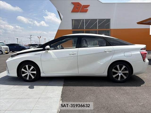 Toyota Mirai 2019-02 7328515-14