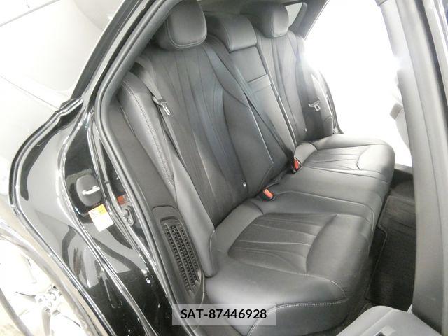 Toyota Mirai 2021-05 7392921-13