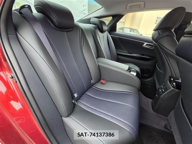 Toyota Mirai 2017-11 7392922-6