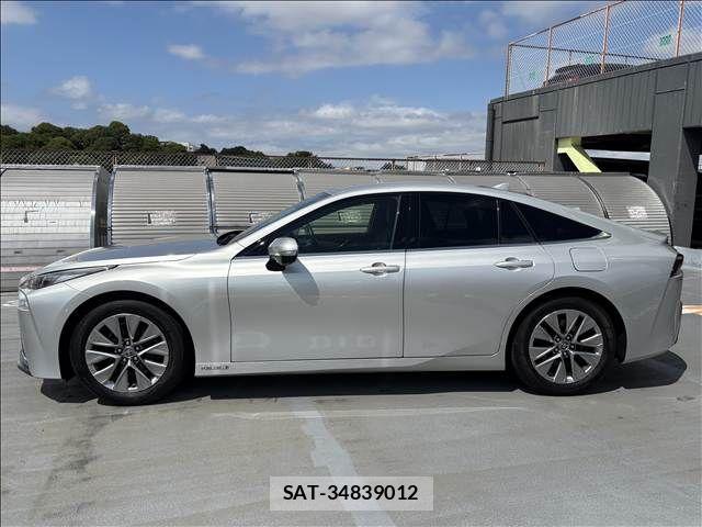 Toyota Mirai 2021-08 7877922-26