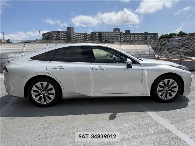 Toyota Mirai 2021-08 7877922-2