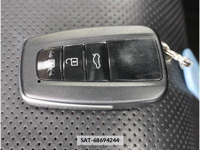 Toyota Mirai 2021-06 7903022-23