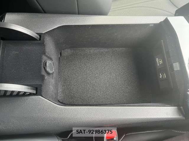 Toyota Mirai 2021-01 7980083-13