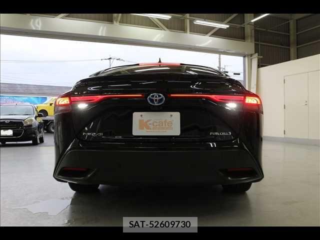 Toyota Mirai 2021-08 8036867-16