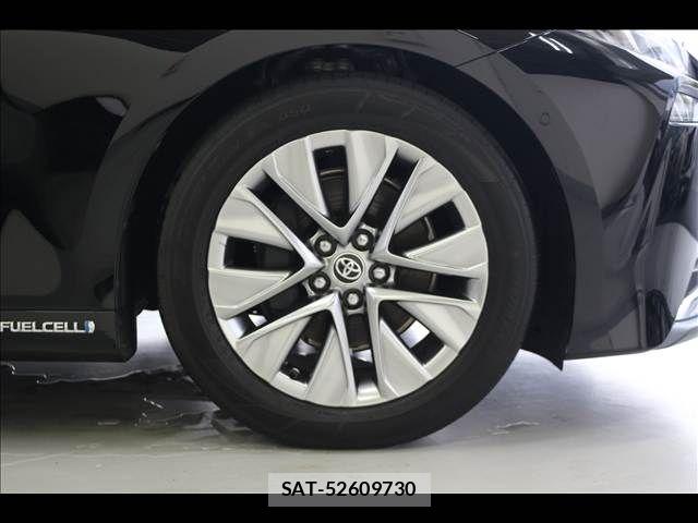 Toyota Mirai 2021-08 8036867-26