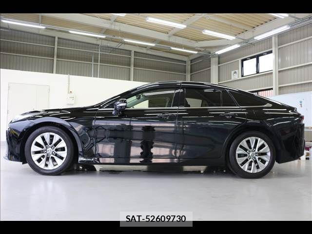 Toyota Mirai 2021-08 8036867-8