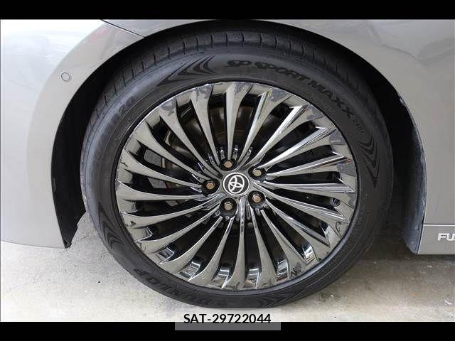 Toyota Mirai 2021-06 8100526-13