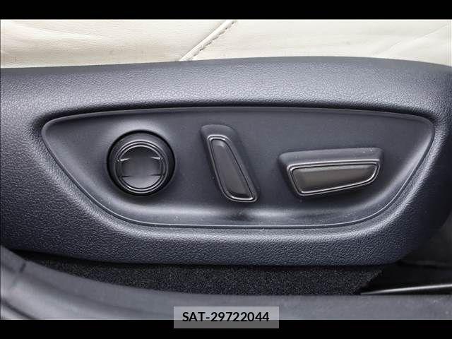 Toyota Mirai 2021-06 8100526-16