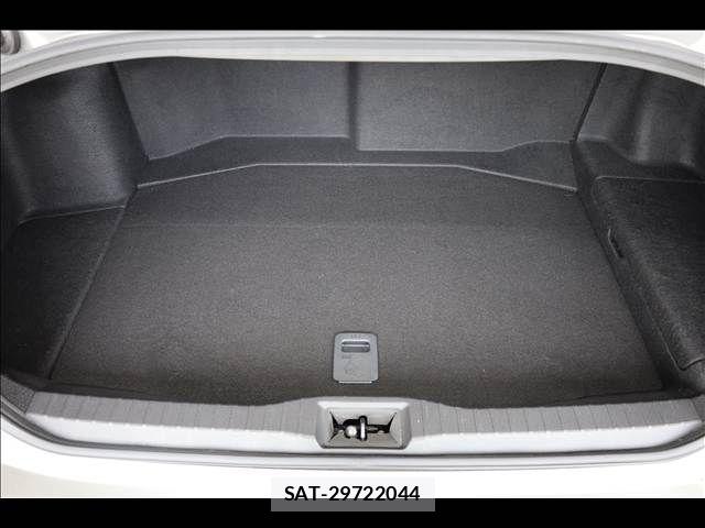 Toyota Mirai 2021-06 8100526-19