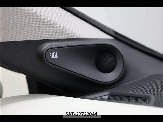 Toyota Mirai 2021-06 8100526-3