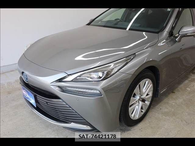 Toyota Mirai 2021-07 8158830-12