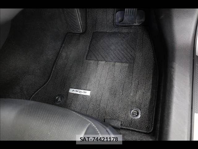 Toyota Mirai 2021-07 8158830-15
