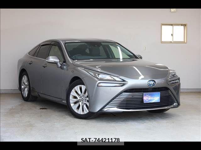 Toyota Mirai 2021-07 8158830-1