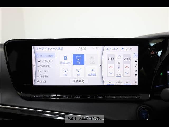 Toyota Mirai 2021-07 8158830-3