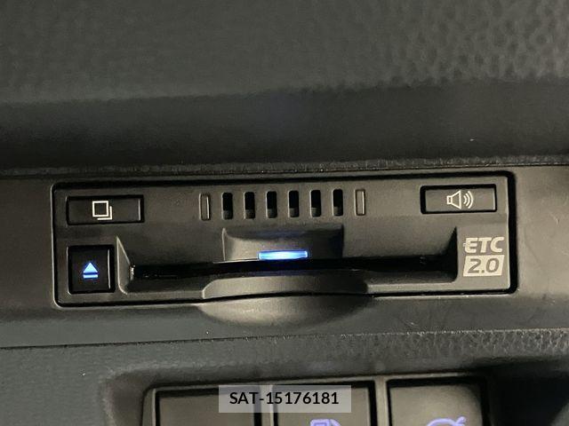 Toyota Mirai 2022-02 8208808-18