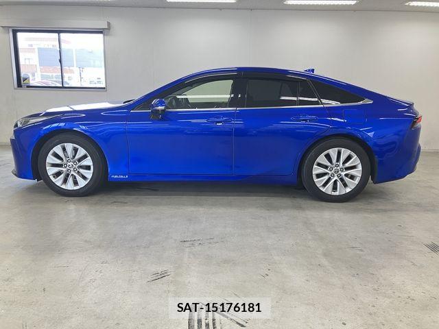 Toyota Mirai 2022-02 8208808-25