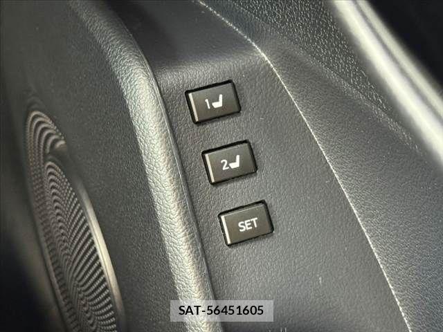 Toyota Mirai 2017-09 8562749-24