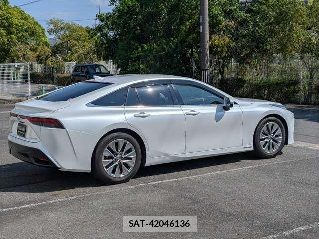 Toyota Mirai 2022-02 8562745-17