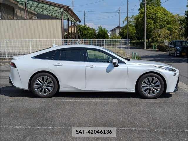 Toyota Mirai 2022-02 8562745-18