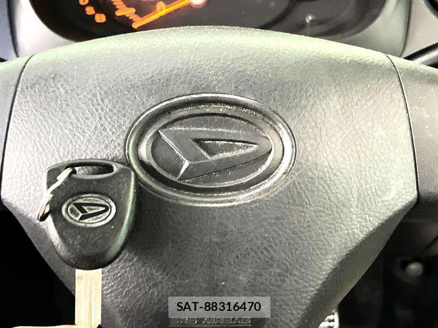Daihatsu MIRA 2014-01 8036866-5