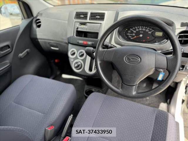 Daihatsu MIRA 2016-10 8355012-1