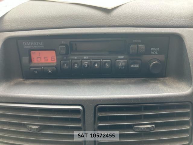Daihatsu MIRA 2007-06 8367137-19