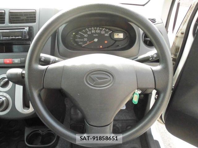 Daihatsu MIRA 2016-04 8525844-11