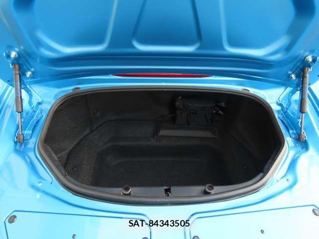 Mitsuoka Rock Star 2021-01 1355011-15